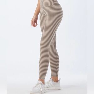 Glyder leggings, size S, grayish-beige color